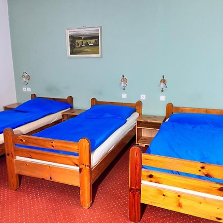 Hotel Vila Morava Liptovský Mikuláš Esterno foto