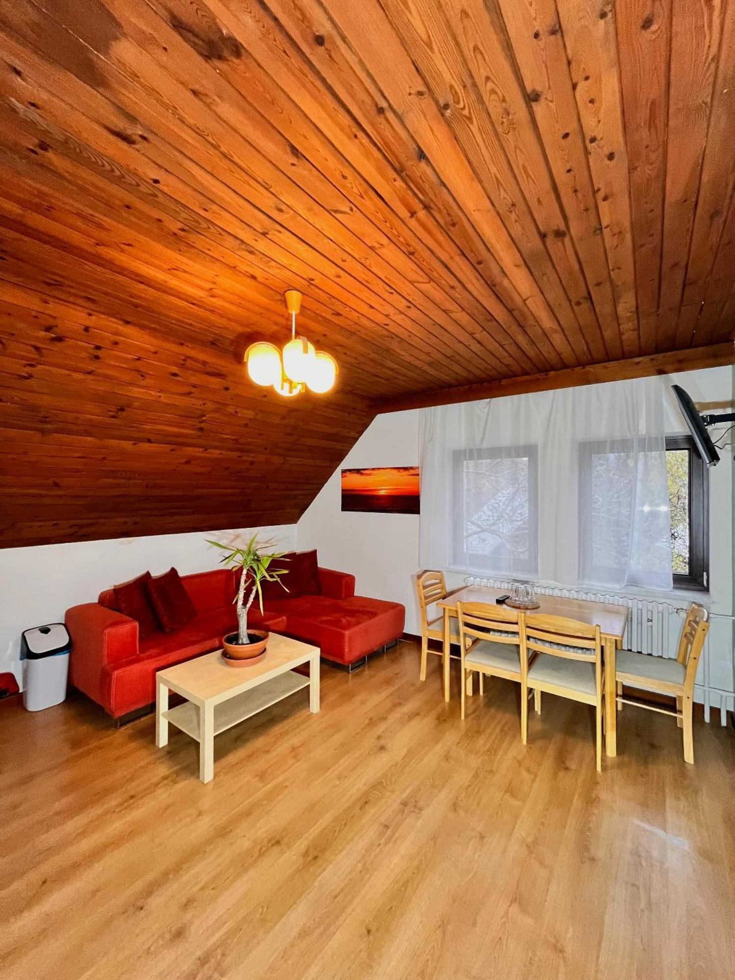 Hotel Vila Morava Liptovský Mikuláš Esterno foto